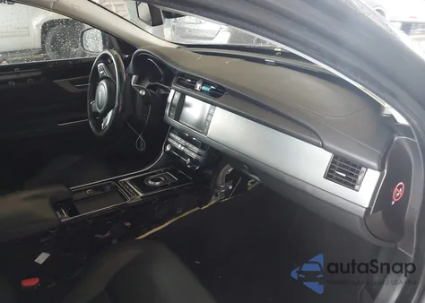 2017 Jaguar Xf 35T Premium из США, поврежденный, VIN SAJBD4BV4HCY35673